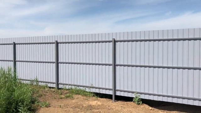 Забор из профнастила в Омске и области. Не дорогие заборы из профнастила под ключ.
