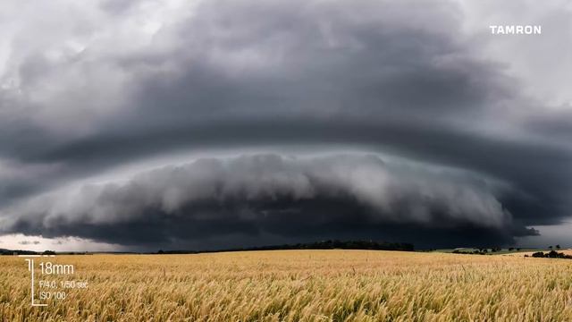 Chasing Storms with Pro Photographer Bastian Werner & his SP 15-30mm F/2.8 Di VC USD G2 смотреть онлайн