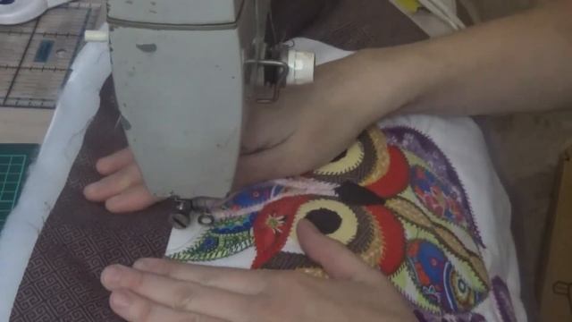 Шьем подушку сову 2 часть, стежка и сборка смотреть онлайн