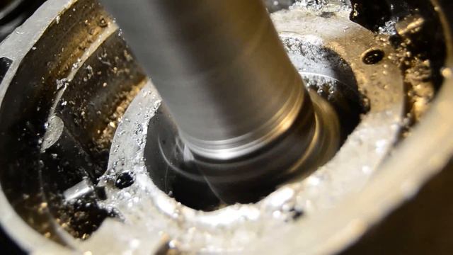 відновлення посадочних картера+виведення осі колінвала Юпитер смотреть онлайн