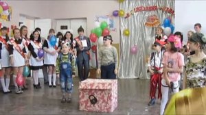 выступление первоклассников у 11 классов