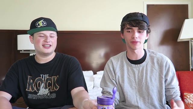 BEAN BOOZLED CHALLENGE! **VOMIT WARNING** [w/ Kiingtong & Graser10]
