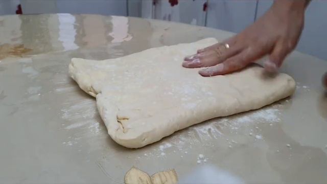 Идеальный КРУАССАН. Ашытылған қатпарлы қамырдан. Дүкенніңкі сияқты өте әдемі, өте дәмді круассандар смотреть онлайн