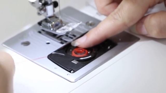 SINGER® CONFIDENCE™ 7640 Sewing Machine Threading Your Machine смотреть онлайн