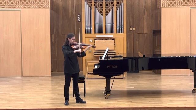 И.С.Бах Партита №2 Allemande, Courante; Я.Донт Каприс №2; И.С.Глазунов «Размышление»