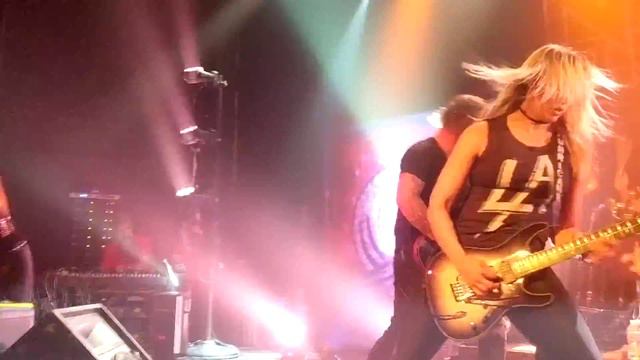 Nita Strauss 6/17/2019 Varsity Baton Rouge Louisiana смотреть онлайн