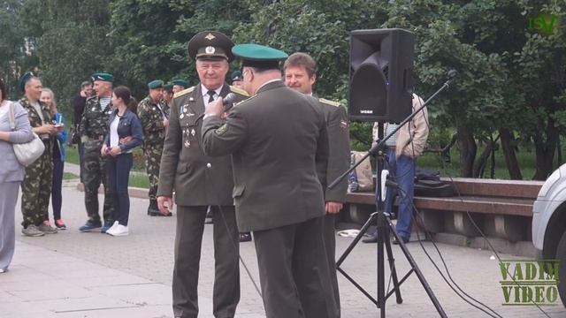 Валерий Монастырев . ДЕСАНТНАЯ ТЕЛЬНЯШКА. смотреть онлайн