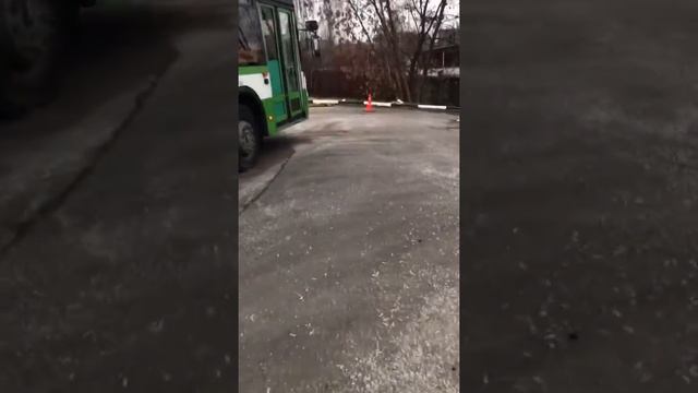 Экзамен на эстакаде в ГАИ смотреть онлайн