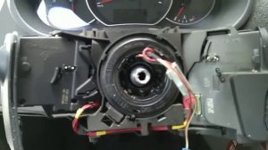Замена шлейфа подушки безопасности RENAULT KANGOO 2 часть 1