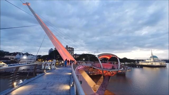 Остров Калимантан (Борнео) - посещение Бако и ночной Кучинг смотреть онлайн