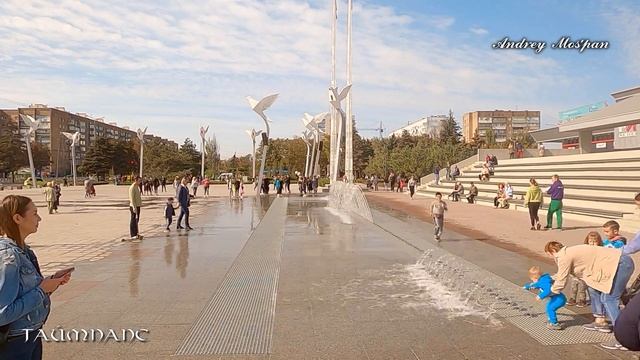 Хороший Мариуполь . Таймлапс .GoPro HERO8 Black .Пл. Свободы . смотреть онлайн