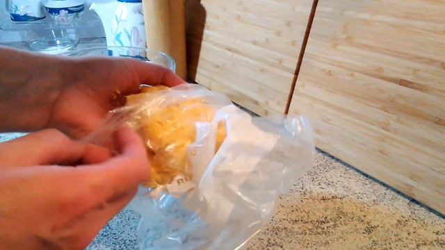 Печём на Пасху печенье "Зайчики", на желтках. Osterkekse "Häschen". смотреть онлайн