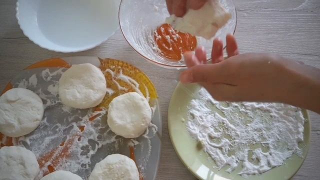 ИДЕАЛЬНЫЙ рецепт СЫРНИКОВ из творога. ПЫШНЫЕ СЫРНИКИ на РИСОВОЙ МУКЕ. СЫРНИКИ ПП. смотреть онлайн