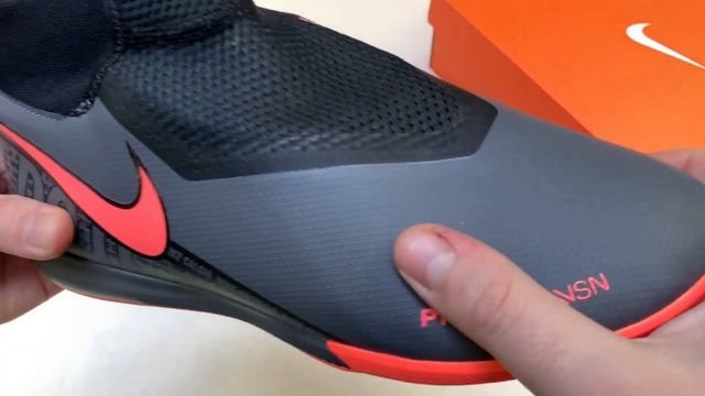 Nike Phantom Vision Academy DF IC Fire Pack смотреть онлайн