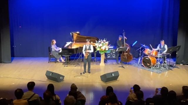 Count on me /上原ひろみ(Hiromi Uehara)　演奏:尾中勇太 смотреть онлайн