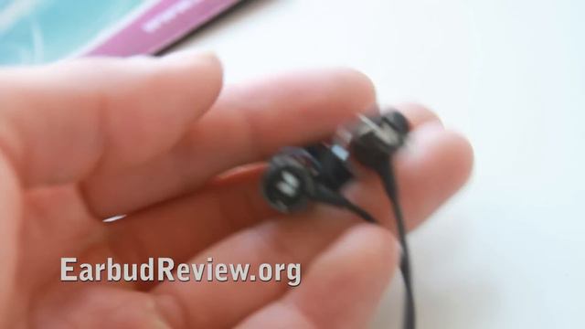 Monster Turbine Best Earbud Review! смотреть онлайн