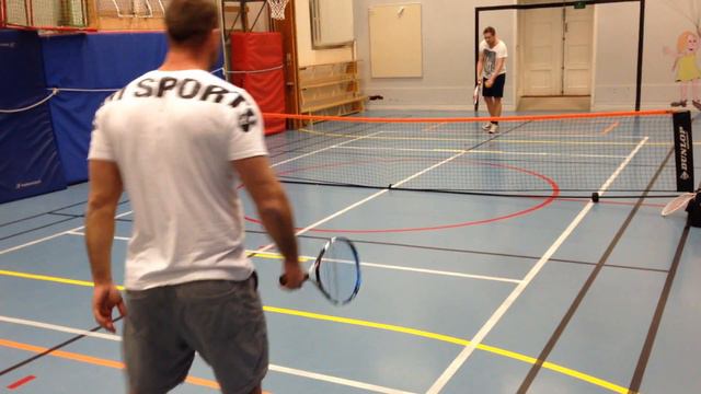 Minitennisåret 2016 är i gång - Gustafsson VS Niemi смотреть онлайн