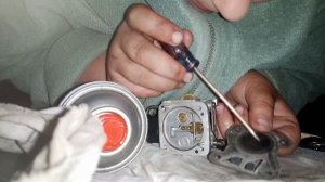 Чистка карбюратора кмп-100у від бензопили Урал-2