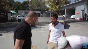 Каха Разбил машину?????