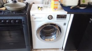 Стиральная машина на стене (решение для деревянного пола)