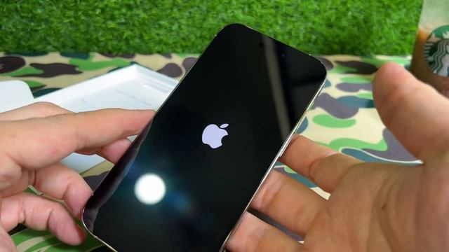 2022 Apple IPhone 14 Pro GOLD 1TB Unboxing Maxis Malaysia BAPE Cafe