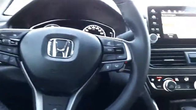 2018 Honda Accord Touring смотреть онлайн