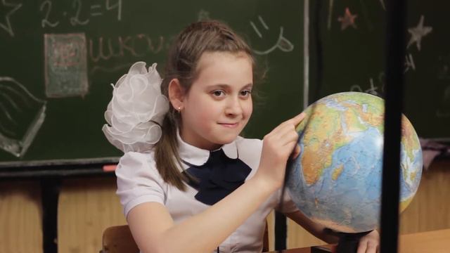 Видео с фотосессии для выпускных альбомов, студия 1 Альбом, МБОУ СОШ №9, 4Б класс смотреть онлайн