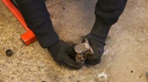 Замена крестовины заднего карданного вала (когда нет пресса)