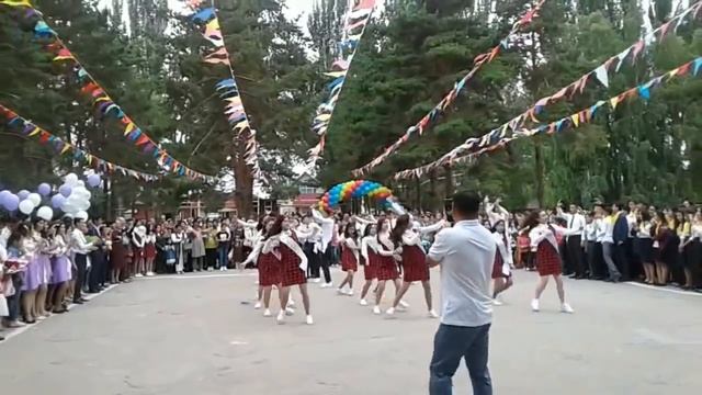 Последний звонок 2019 смотреть онлайн