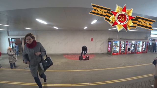 #день_победы #ВОВ #эх_дороги НИКОЛАЙ РЯБУХА В МОСКОВСКОМ МЕТРО смотреть онлайн