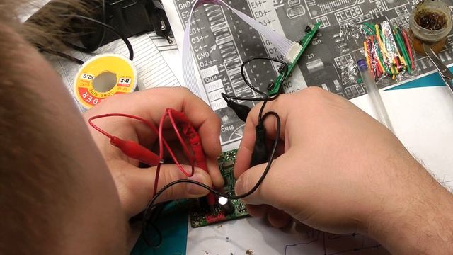 Как из матрицы ноутбука монитор делал. Скалер MT561 и MT6802, подробно._0002 смотреть онлайн