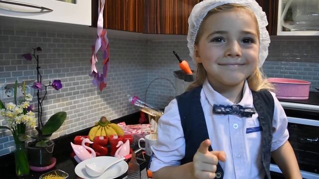 Ляпы на сьемке кулинарных рецептов.СУП куриный не люблю.Суп куриный для папы .Сын вегетарианец.