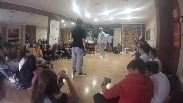 Art & Roll Jam Vol.2 Popping 1v1 Popping Memo Vs Cheat SemiFinal смотреть онлайн