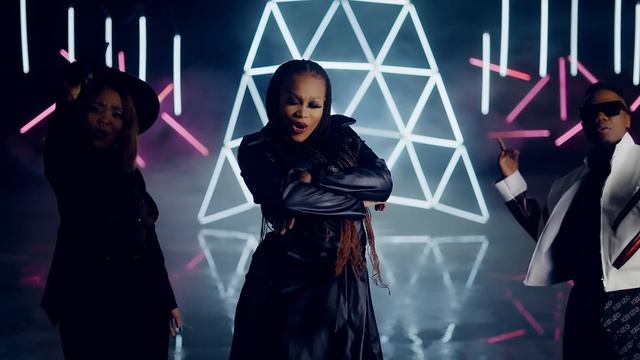 Dj Tira Feat. General C'mamane,Dladla Mshunqisi,Sizwe Mdlalose, Ms Mamellow & Miss Vee - Sikilidi смотреть онлайн