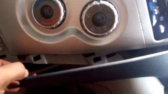 Toyota Belta 2007 A/c dash board removal смотреть онлайн