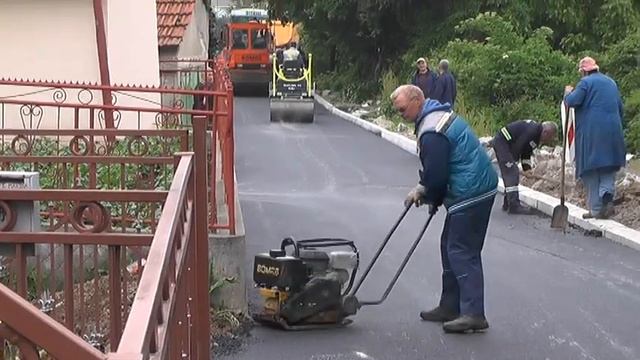 ZAVRŠNI RADOVI U ULICI RUZMARINA U NASELJU RADIN DO смотреть онлайн