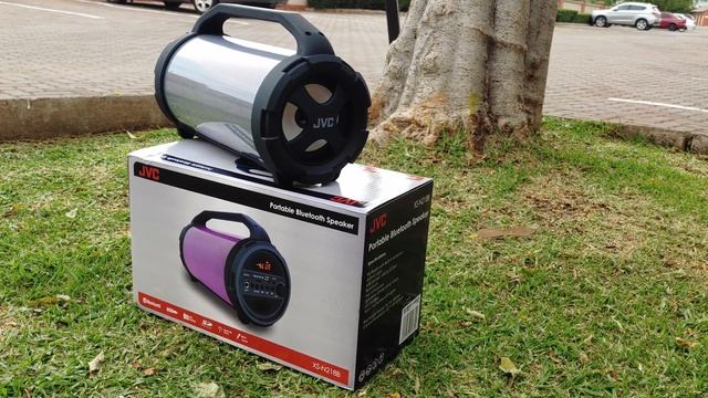 JVC - XS-N218B Bluetooth Speaker Bass Test = 3... смотреть онлайн