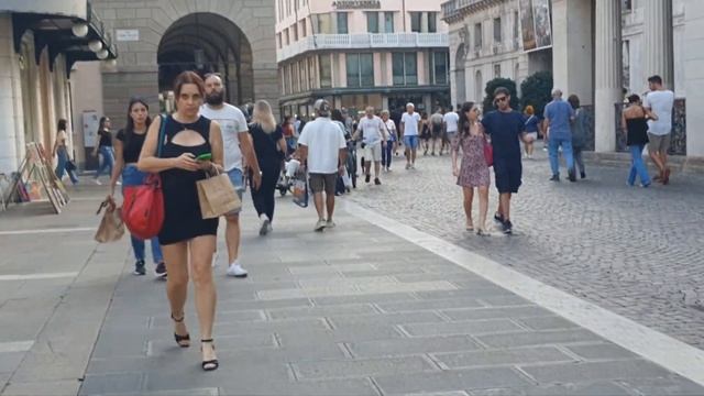 Италия стритстайл как одеваются итальянки в Падуя Padova Italia