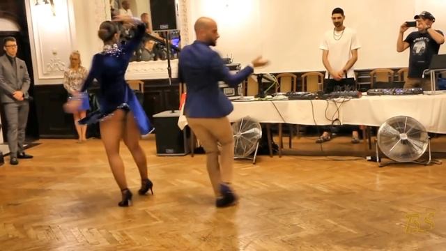 ВОТ ЭТО ТАНЕЦ!!! *Ataca & La Alemana* танцуют Цыганочку!!! Микс * смотреть онлайн
