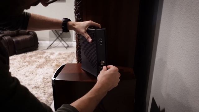 Who the Heck Needs a $600 WiFi 6E Router?! смотреть онлайн