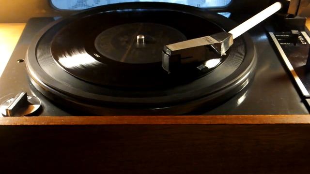 "Ох,месяц,месяц"(Е.Жарковский-Д.Седых)Квартет "Советская песня"."Уходят капитаны"-Эдуард Хиль смотреть онлайн