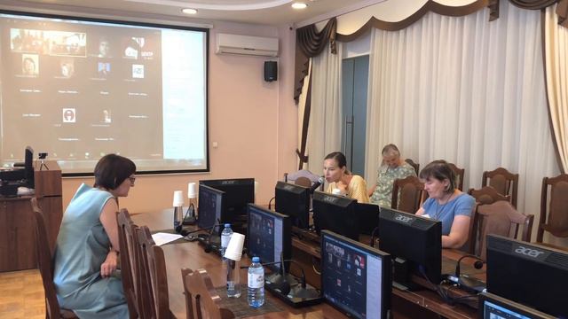 Онлайн-встреча, посвящённая деятельности центров русского языка и культуры за рубежом смотреть онлайн