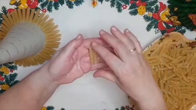 Мастер-класс/Креативные елки/Елочка из макаронных изделий смотреть онлайн