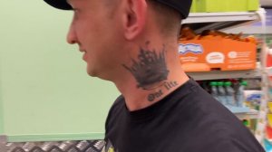 ПОСЛЕ ЭТОГО РОЛИКА УВОЛЯТ ВСЕХ СОТРУДНИКОВ МАГАЗИНА / НАПАДЕНИЕ В МАГАЗИНЕ / ОФОРМИЛИ ЗА ПОБОИ