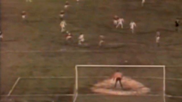 1981. Олег Блохин забивает гол-красавец в ворота сборной Чехословакии