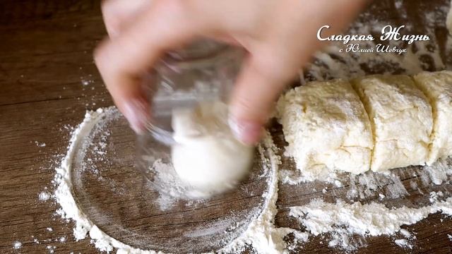 Самые ВКУСНЫЕ СЫРНИКИ на ЗАВТРАК за 10 МИНУТ! Получится у ВСЕХ! смотреть онлайн