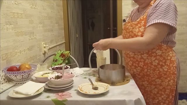 "ЛЮБОВНИЦА" САЛАТ БЕЗ ЯИЦ смотреть онлайн