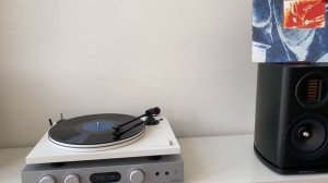 Audiolab 6000A Play, Wharfedale Evo 4.1, ProJect Turntable (Triangle Collaboration)