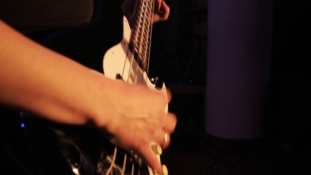 Рок группа - AkroPolice - Апрель (Live)