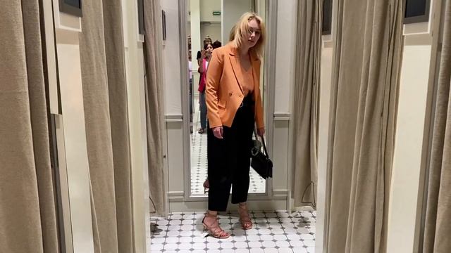 Батл образов в Massimo Dutti и Stradivarius. Кто победит? Шопинг влог смотреть онлайн